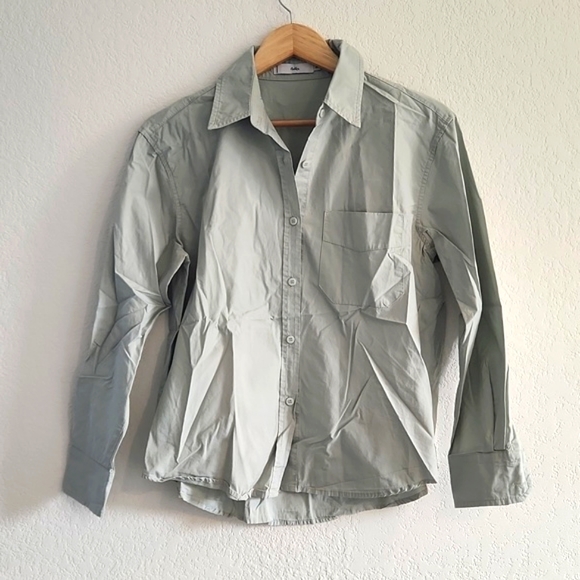 Adika Tops - Adika sage green button down shirt small top
